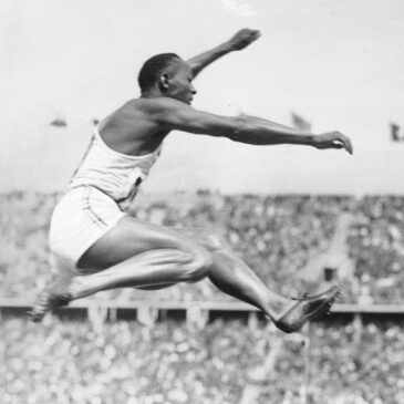 Jesse Owens’ Triumphs at the 1936 Olympics: A Historic Feat of Athleticism and Defiance